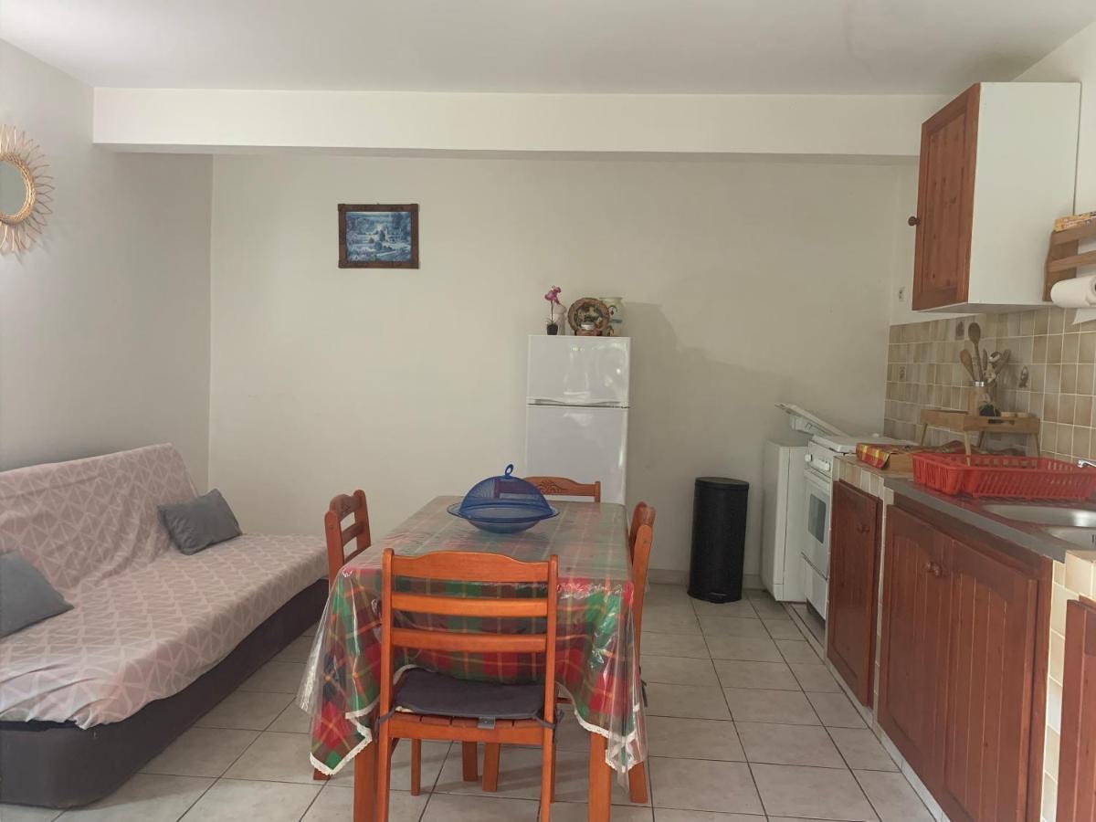 Logement Vacances Gissac Sainte-Anne Kültér fotó